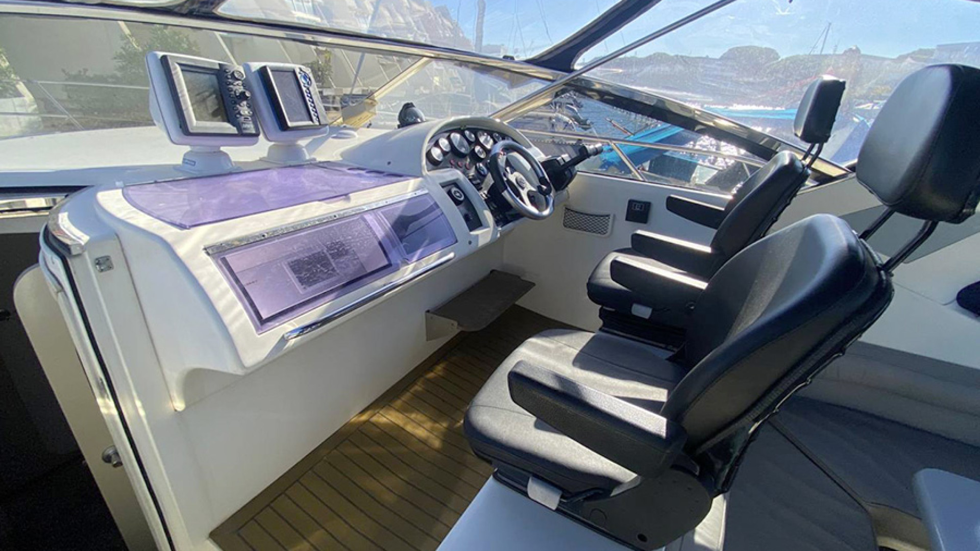RIVIERA - PRINCESS 32 à vendre